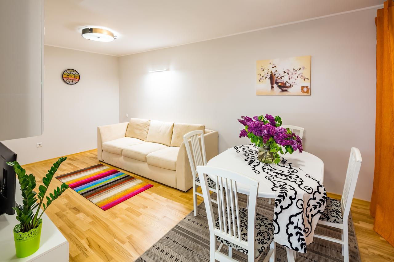 Bv Apartments Svobodu Avenue Лвив Екстериор снимка